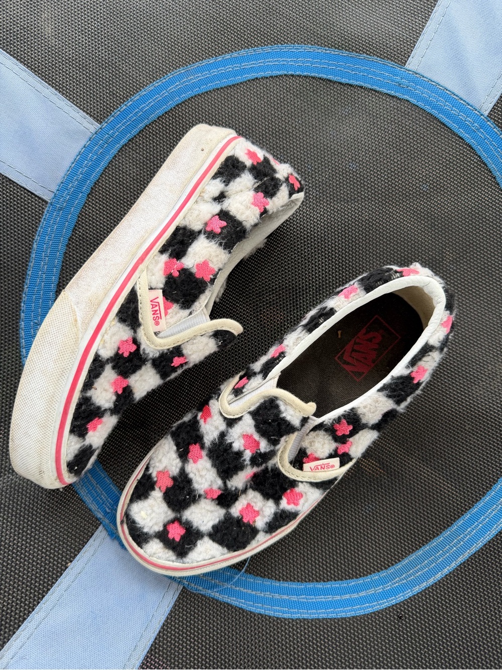 Vans Kids Checkerboard Fuzzy Slip-On Sneakers - White/Black/Pink